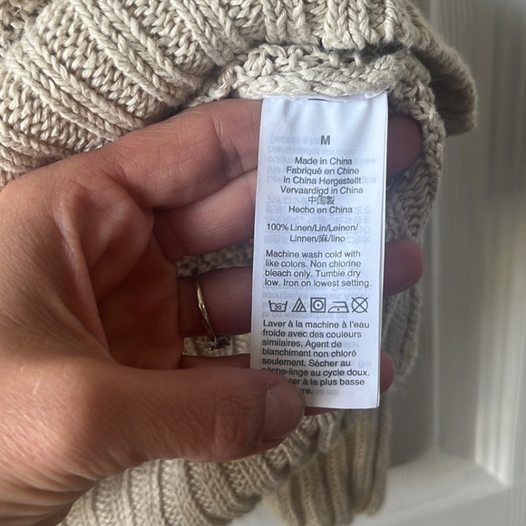 J. Crew Warm Neutral Linen Knit Crew Neck Sweater Flawed size Medium - Picture 3 of 5